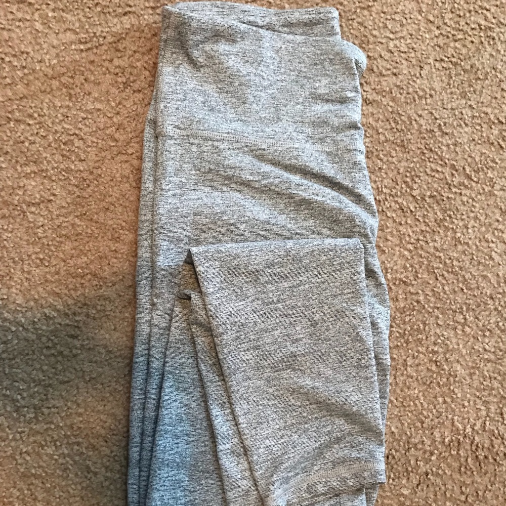 Grey Old Navy Workout Legging *TALL*